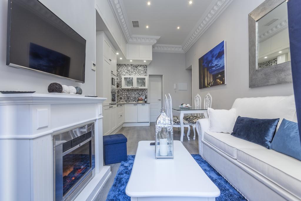 Apartament Puerta Del Sol Center