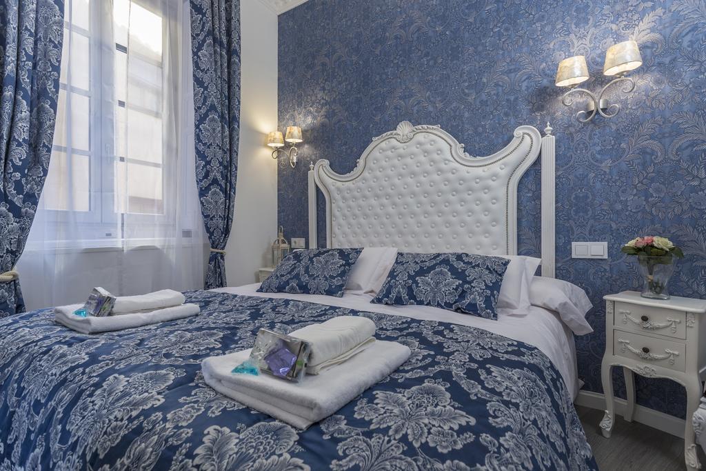 Puerta Del Sol Center Apartment